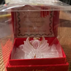 LaVori hand blown glass angle